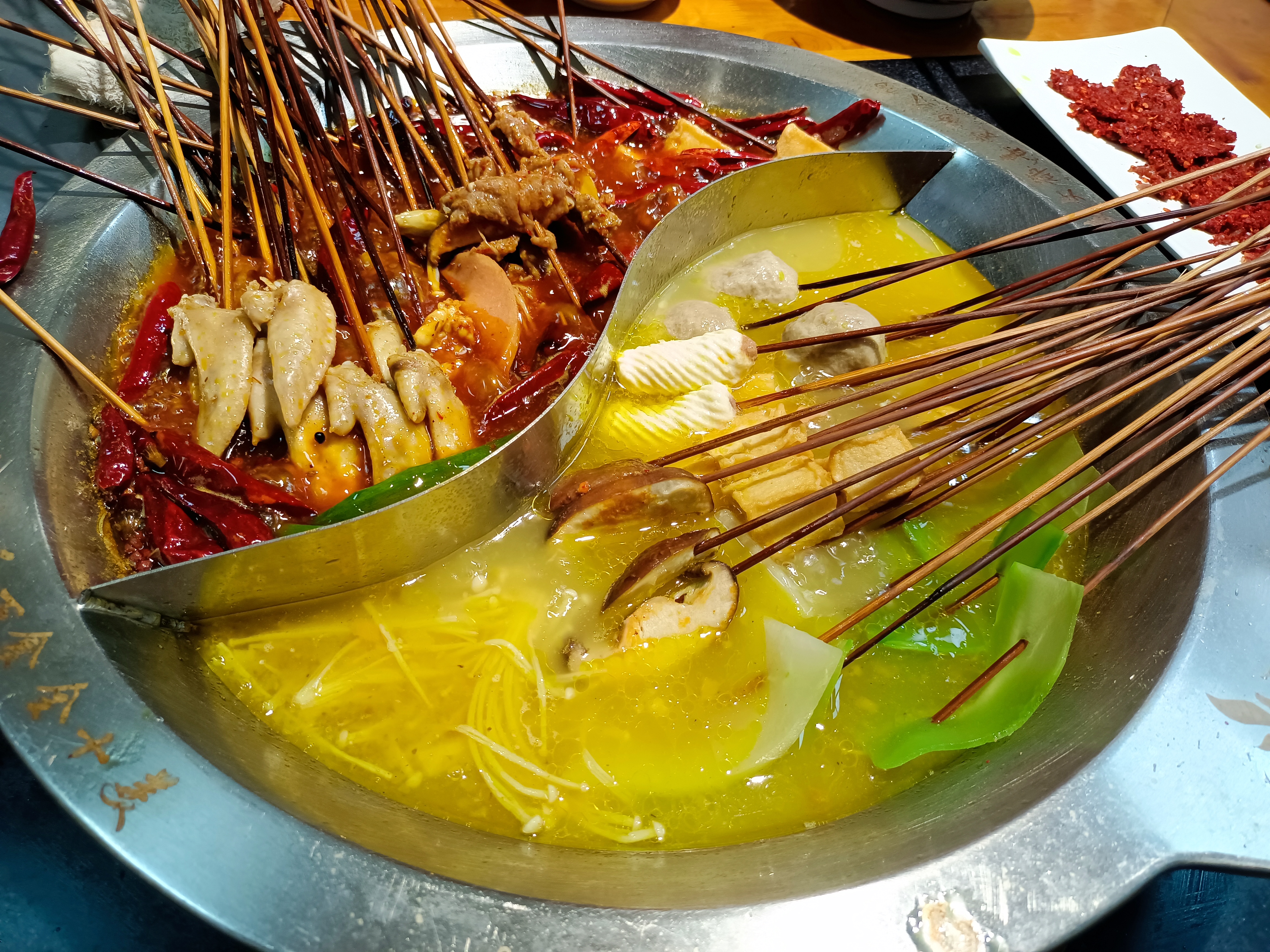 成都串串香技術(shù)培訓，學習正宗串串香技術(shù)做法(圖2)